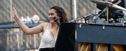Amaia sobre la ría del Nervión de Bilbao Amaia sobre la ría del Nervión de Bilbao