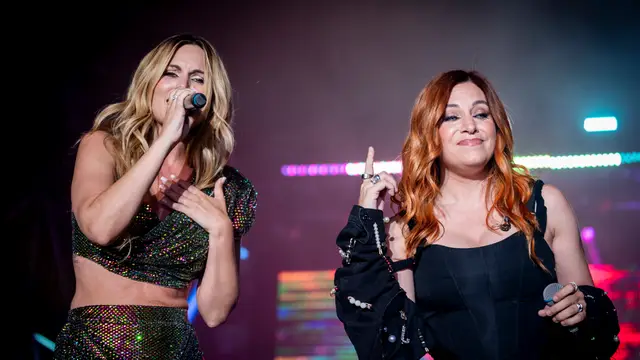 Edurne y Leire Martínez durante la 18º Gala final Mr Gay España