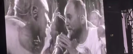 Robbie Williams y Edgar cantando en Barcelona Robbie Williams y Edgar cantando en Barcelona