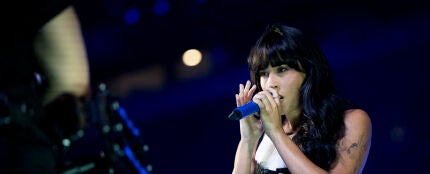 Aitana en el Estadio Metropolitano en concierto