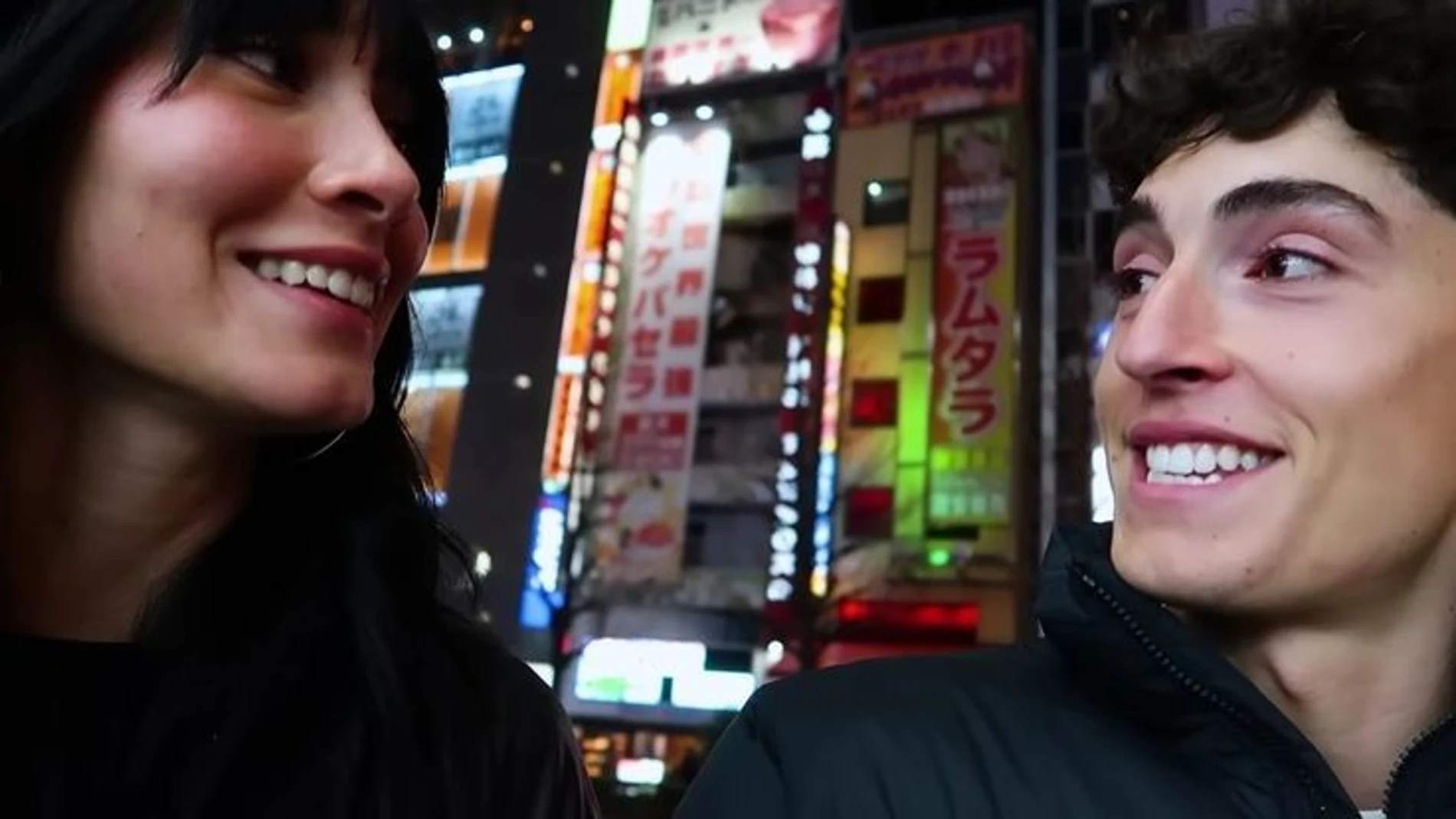 Aitana y Plex en Japón Aitana y Plex en Japón