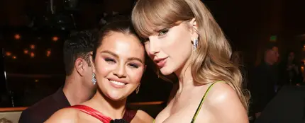 Selena Gomez y Taylor Swift en los Globo de Oro Selena Gomez y Taylor Swift en los Globo de Oro