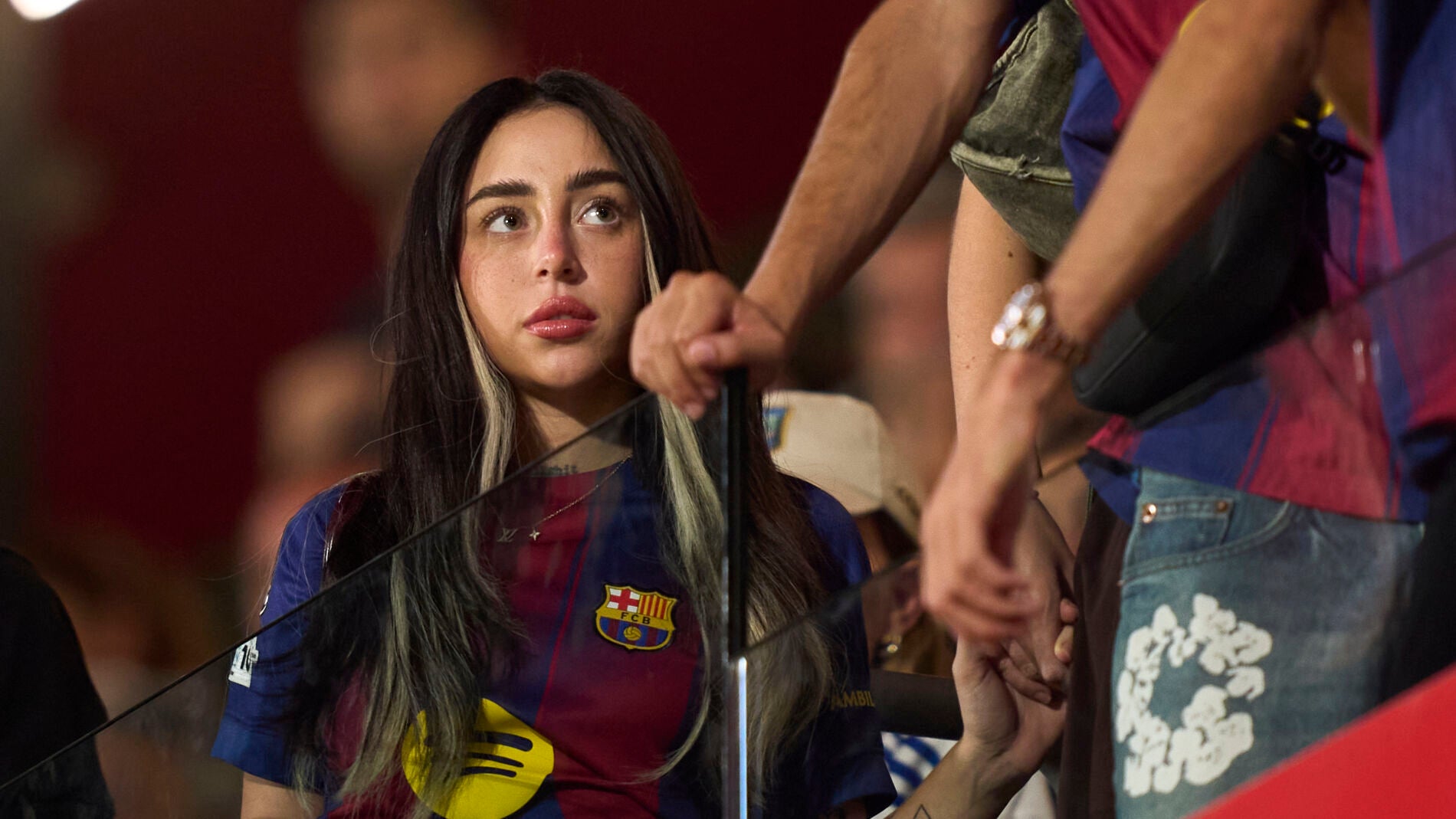 Nicki Nicole en el público de un partido del Barcelona