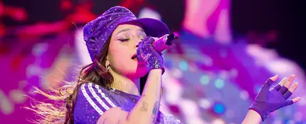 Emilia canta por primera vez en directo 'perfectas' en su concierto en Chile Emilia canta por primera vez en directo 'perfectas' en su concierto en Chile