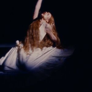 Belén Aguilera, en el videoclip de 'Soledad'. Belén Aguilera, en el videoclip de 'Soledad'.