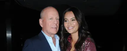 Bruce Willis, junto a su mujer Emma Heming en una imagen de 2019. Bruce Willis, junto a su mujer Emma Heming en una imagen de 2019.