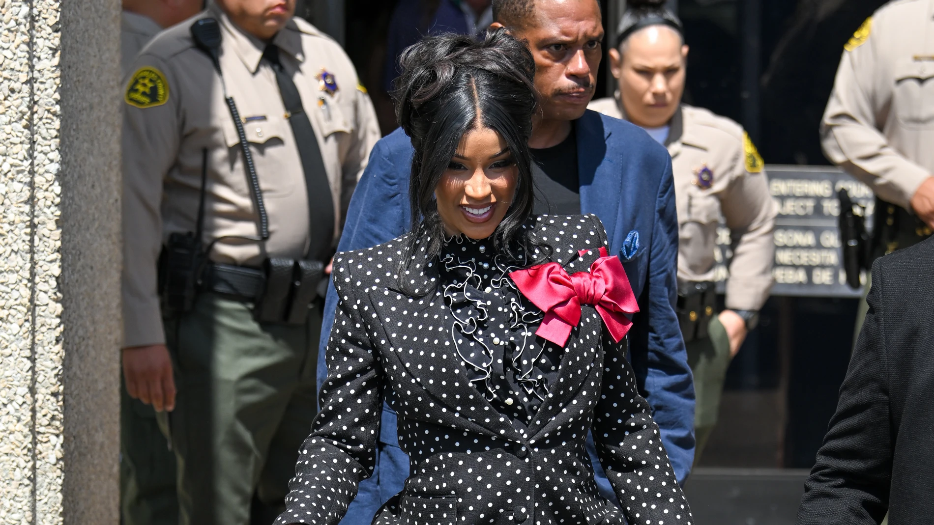Cardi B tras su juicio civil en California Cardi B tras su juicio civil en California