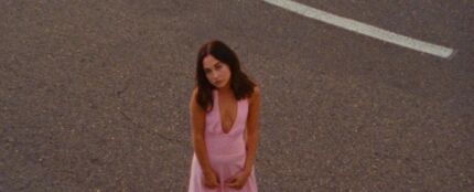 Yarea, en el videoclip de 'Las cosas que pasan por mi cabeza' Yarea, en el videoclip de 'Las cosas que pasan por mi cabeza'