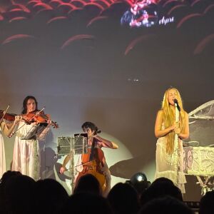 Belén Aguilera presenta su álbum 'Anela' en un íntimo encuentro cargado de lírica y emotividad