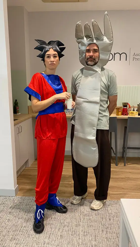 Eva Soriano y Nacho García disfrazados en Cuerpos especiales Eva Soriano y Nacho García disfrazados en Cuerpos especiales