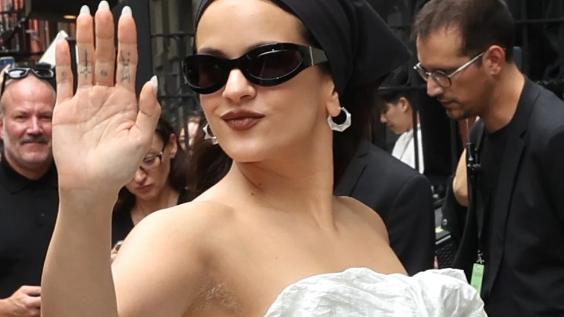 Rosalía confirma el nombre de su disco y toma una decisión drástica