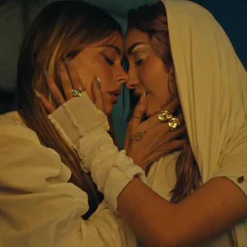 TINI y María Becerra en 'HASTA QUE ME ENAMORO' TINI y María Becerra en 'HASTA QUE ME ENAMORO'