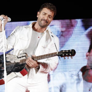 Pablo Albor&aacute;n trae 'Mis 36', la balada con la que nos enamora antes de la salida inminente de su nuevo disco 'KM0'