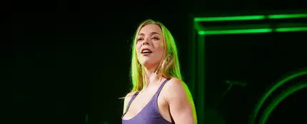 Becky Hill en el escenario del 'Reading Festival' en agosto de 2025 Becky Hill en el escenario del 'Reading Festival' en agosto de 2025