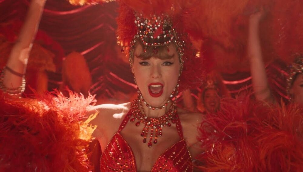 Taylor Swift en el videoclip de 'The Fate of Ophelia'