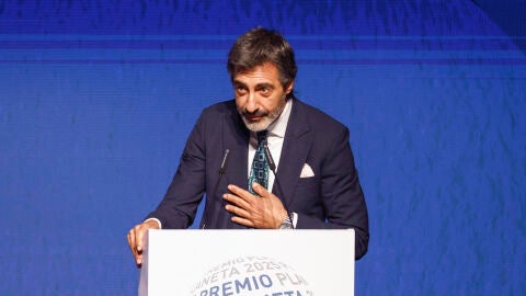 Juan del Val recoge el Premio Planeta 2025