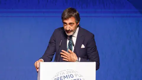 Juan del Val recoge el Premio Planeta 2025 Juan del Val recoge el Premio Planeta 2025