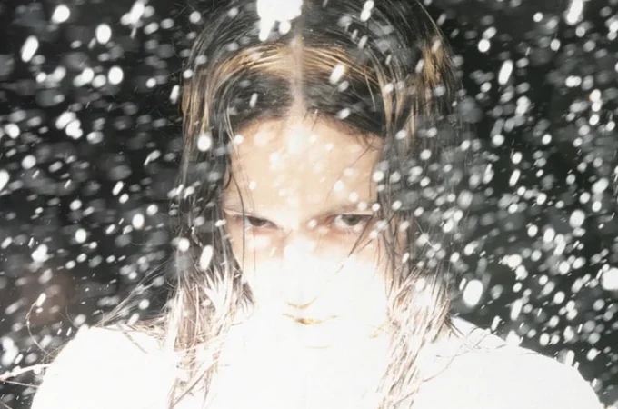 Una de las imágenes de 'LUX' de Rosalía en formato físico Una de las imágenes de 'LUX' de Rosalía en formato físico