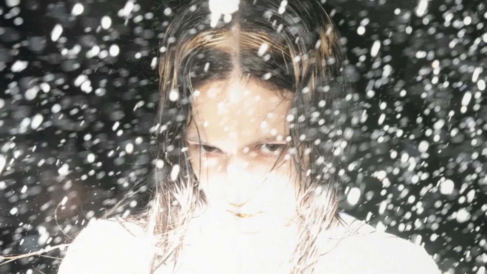 Una de las imágenes de 'LUX' de Rosalía en formato físico Una de las imágenes de 'LUX' de Rosalía en formato físico