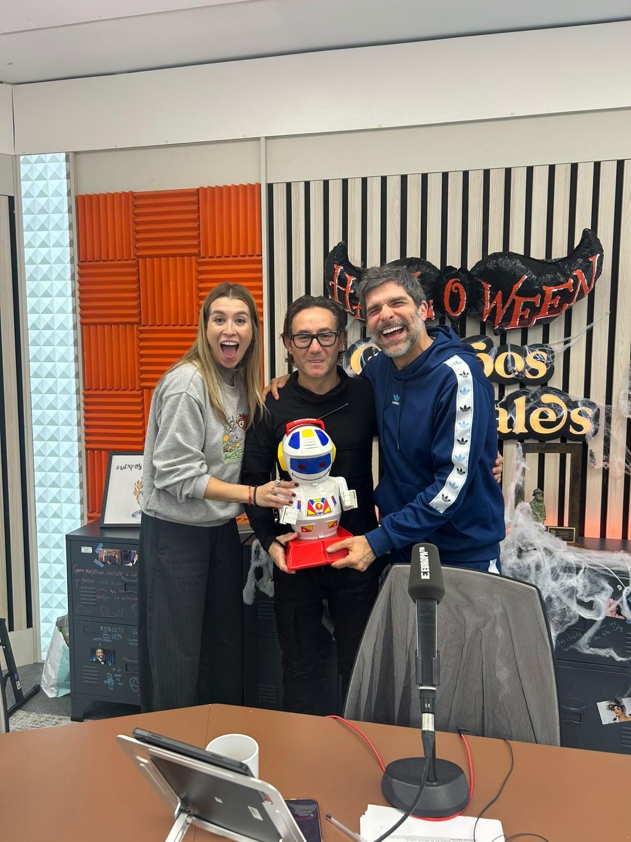 La entrevista de Carlos Santos en Cuerpos especiales