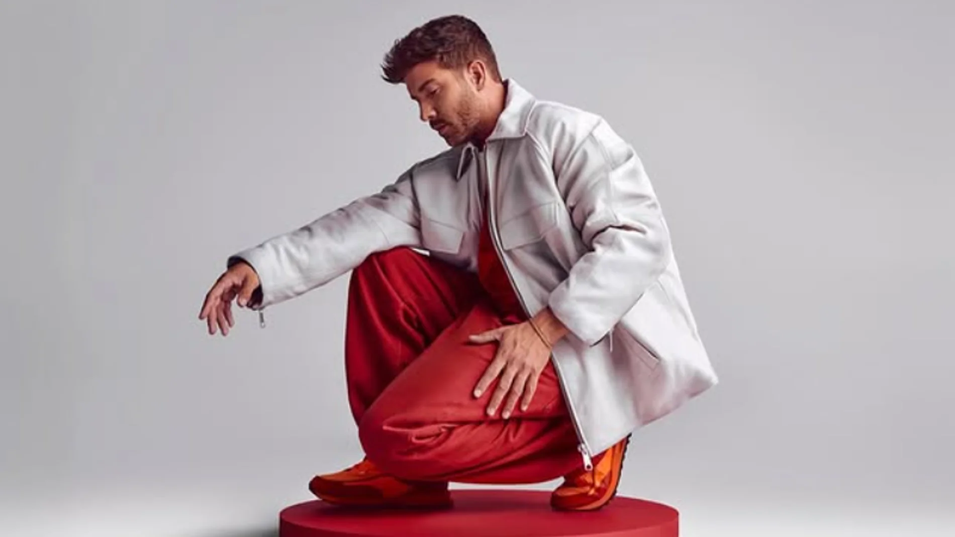 Pablo Alborán empieza de nuevo con el estreno de 'KM0', su álbum más especial Pablo Alborán empieza de nuevo con el estreno de 'KM0', su álbum más especial