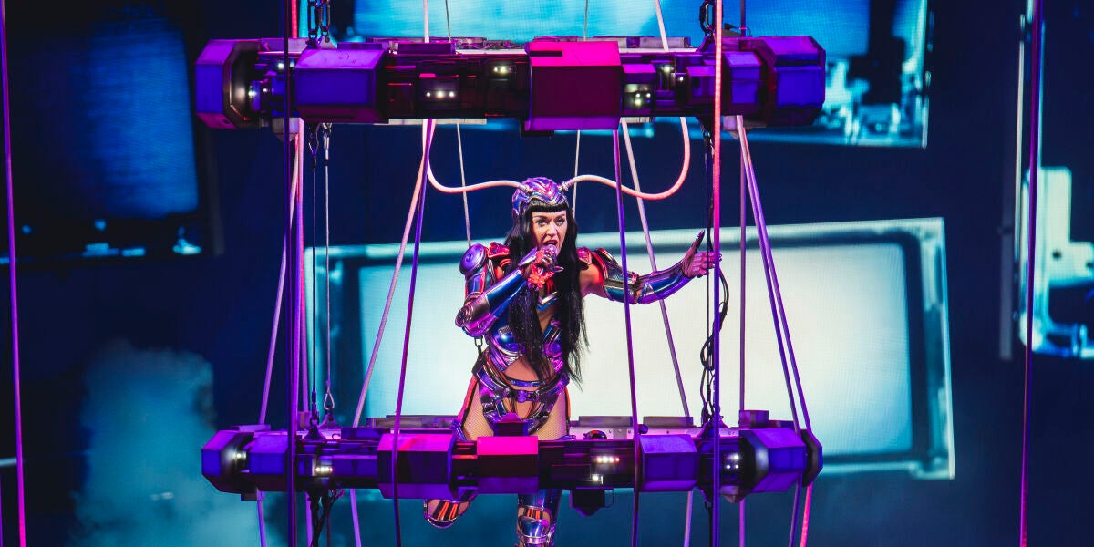 Katy Perry en concierto con su 'The lifetimes tour'