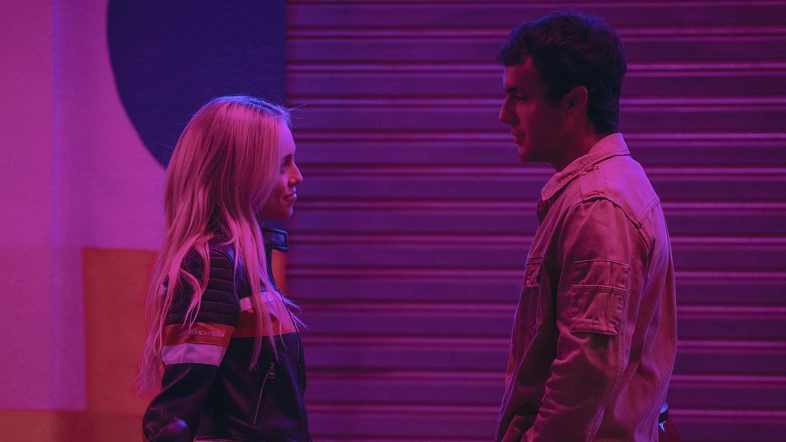 Ana Mena y Óscar Casas muestran su química en el tráiler de 'Ídolos' Ana Mena y Óscar Casas muestran su química en el tráiler de 'Ídolos'