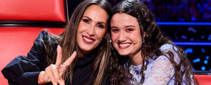 Malú y Joaquina en La Voz 2025 Malú y Joaquina en La Voz 2025