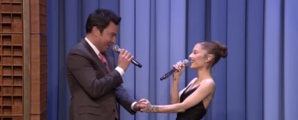 Jimmy Fallon y Ariana Grande en The Tonight Show Starring Jimmy Fallon