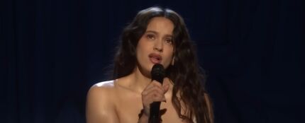 Rosalía cantando 'La Perla' en 'The Tonight Show Starring Jimmy Fallon'