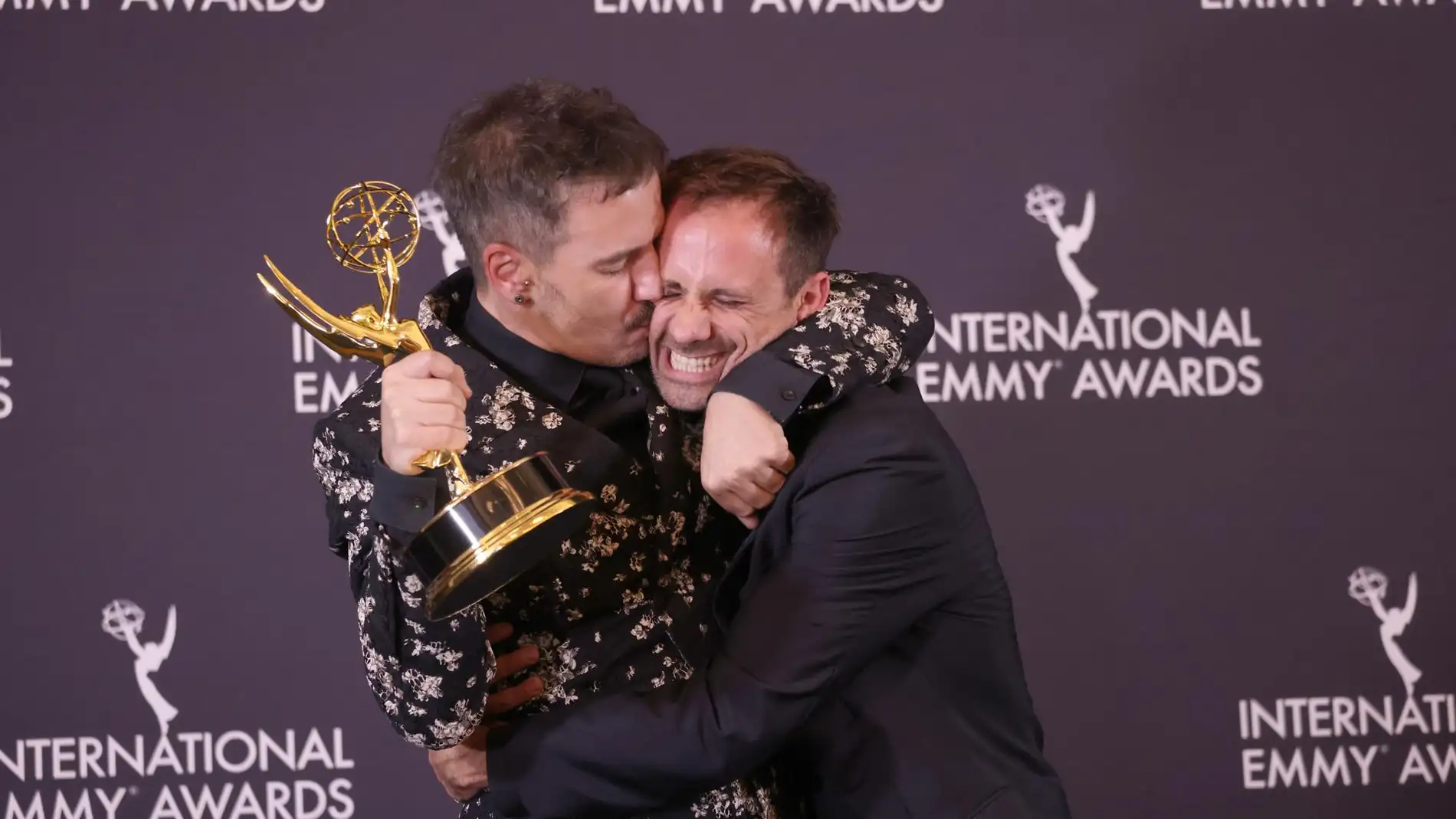Javier Giner y Oriol Pla tras ganar el Premio Emmy Internacional Javier Giner y Oriol Pla tras ganar el Premio Emmy Internacional