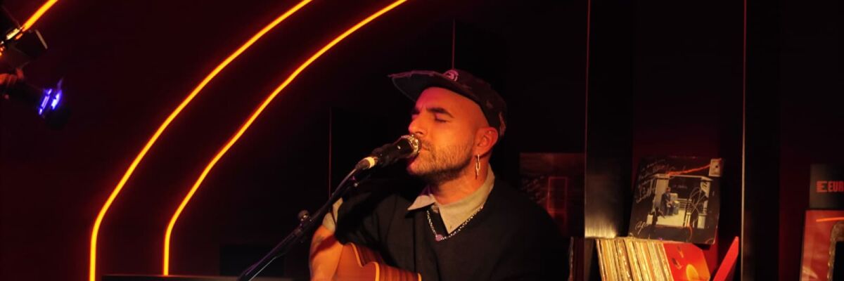 Nil Moliner en Local de Ensayo Europa FM