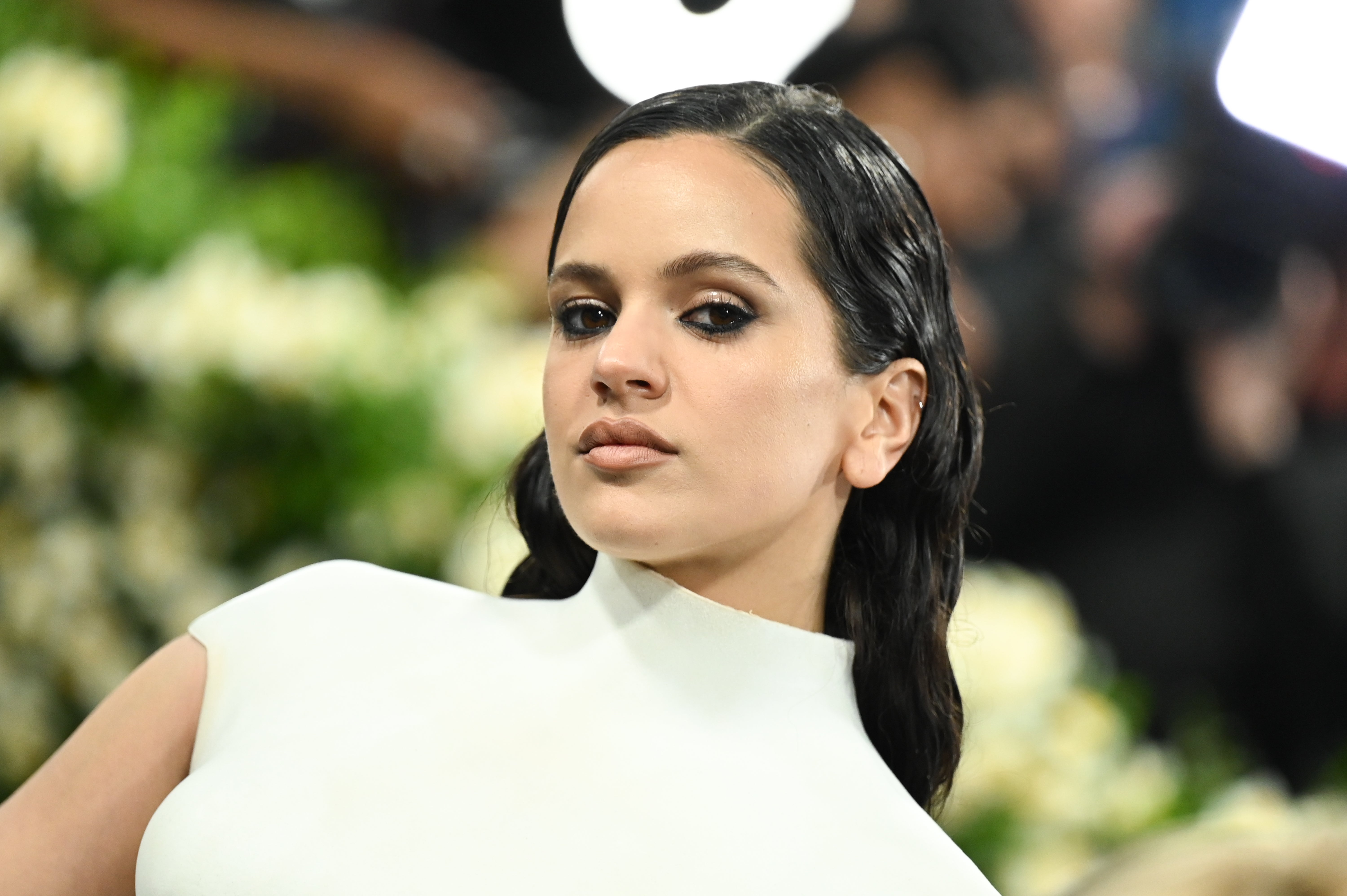 Rosalía durante la Met GALA 2025 Rosalía durante la Met GALA 2025