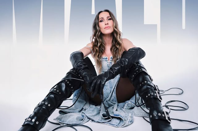 Cartel de Malú con sus conciertos en Live Las Ventas de Madrid Cartel de Malú con sus conciertos en Live Las Ventas de Madrid