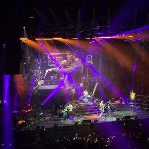 veintiuno se une a Despistaos en 'Nunca la primera' en el concierto del Palacio Vistalegre de Madrid