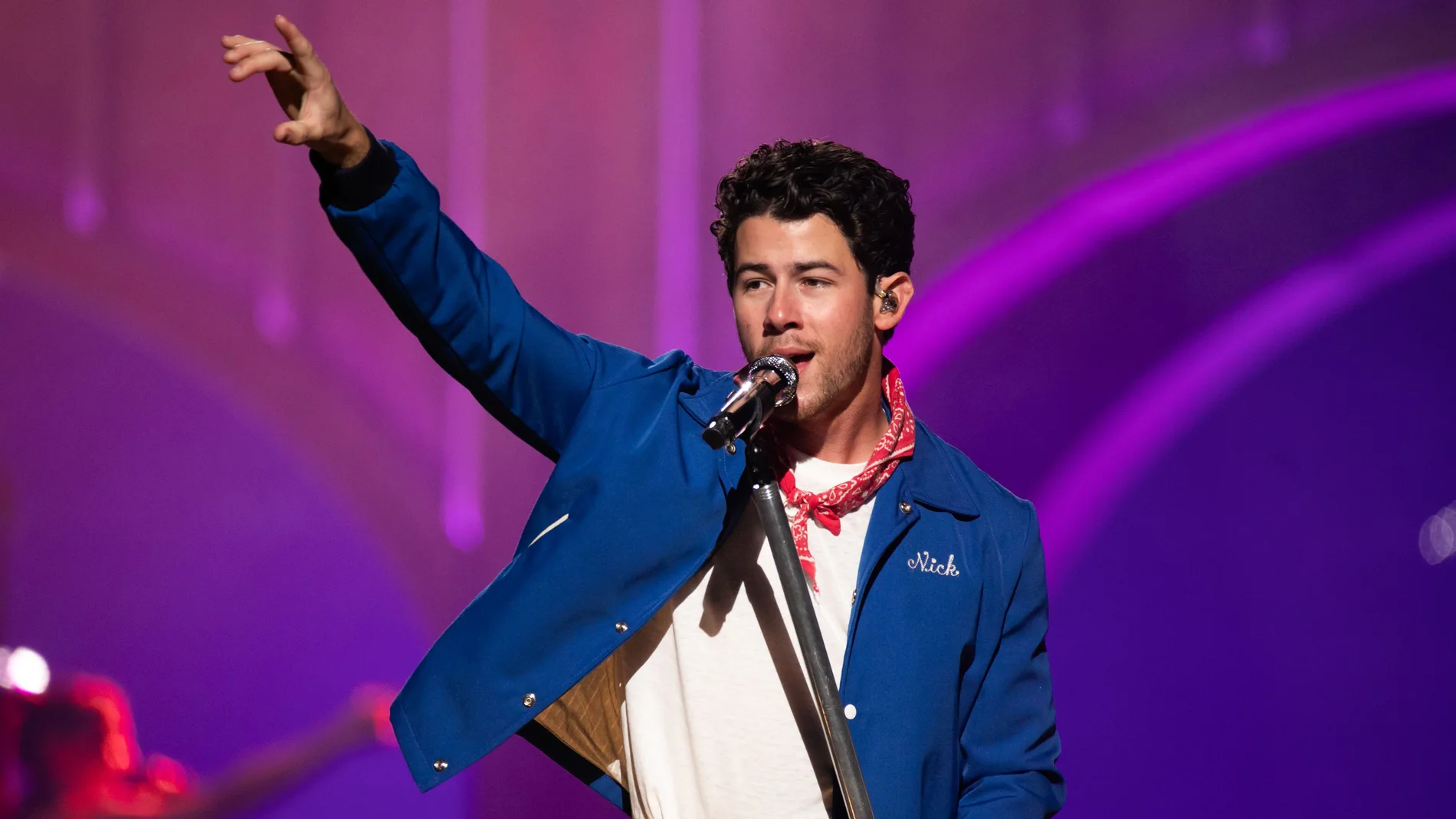 Nick Jonas actuando en Little Caesars Arena Nick Jonas actuando en Little Caesars Arena