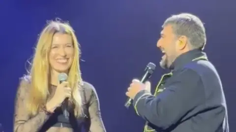 Eva Soriano canta 'Devuélveme la vida' con Antonio Orozco en su concierto en Madrid Eva Soriano canta 'Devuélveme la vida' con Antonio Orozco en su concierto en Madrid