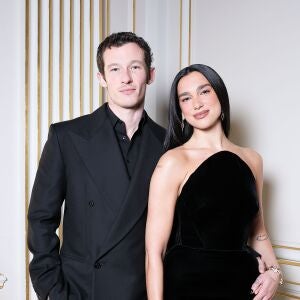 Dua Lipa celebra la víspera de Navidad con Callum Turner al sol de México Dua Lipa celebra la víspera de Navidad con Callum Turner al sol de México