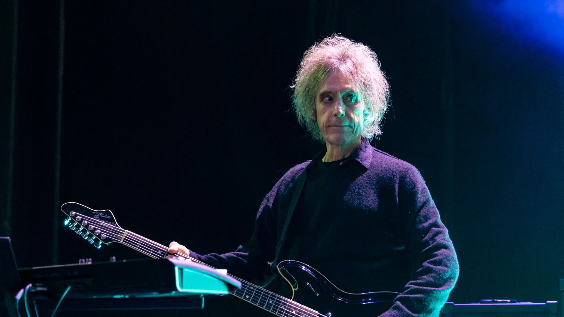 Perry Bamonte, guitarrista de The Cure Perry Bamonte, guitarrista de The Cure