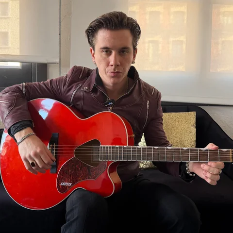 Walls en una entrevista para Europa FM Walls en una entrevista para Europa FM