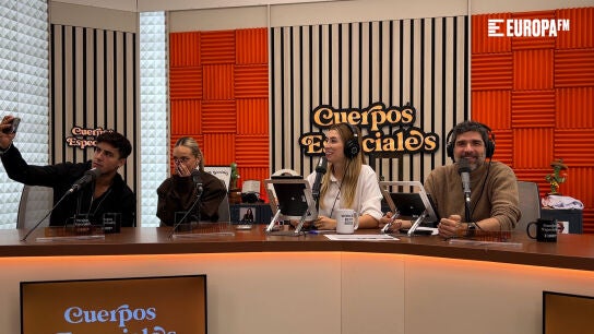 Óscar Casas y Ana Mena en 'Cuerpos especiales'