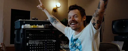 Harry Styles anunciando 'Aperture' Harry Styles anunciando 'Aperture'