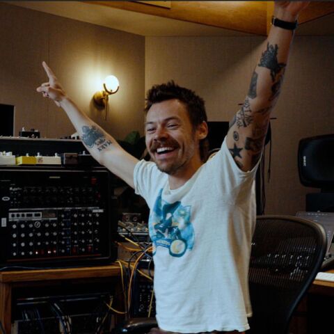 Harry Styles anunciando 'Aperture'