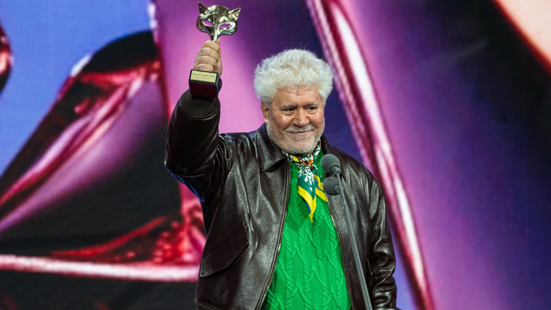 Pedro Almodóvar, ganador a Mejor director por 'La habitación de al lado' en los Premios Feroz 2025 Pedro Almodóvar, ganador a Mejor director por 'La habitación de al lado' en los Premios Feroz 2025