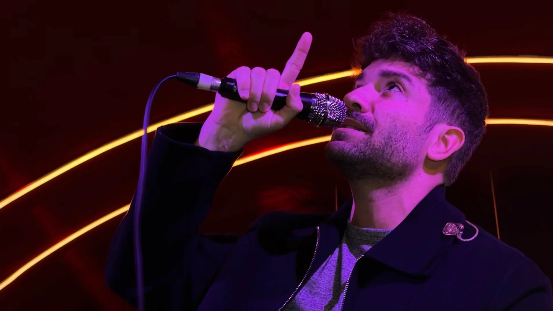 Pablo Alborán en Local de Ensayo Europa FM Pablo Alborán en Local de Ensayo Europa FM