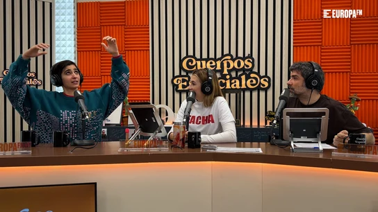 Alba Flores en Cuerpos especiales con Eva Soriano y Nacho García Alba Flores en Cuerpos especiales con Eva Soriano y Nacho García