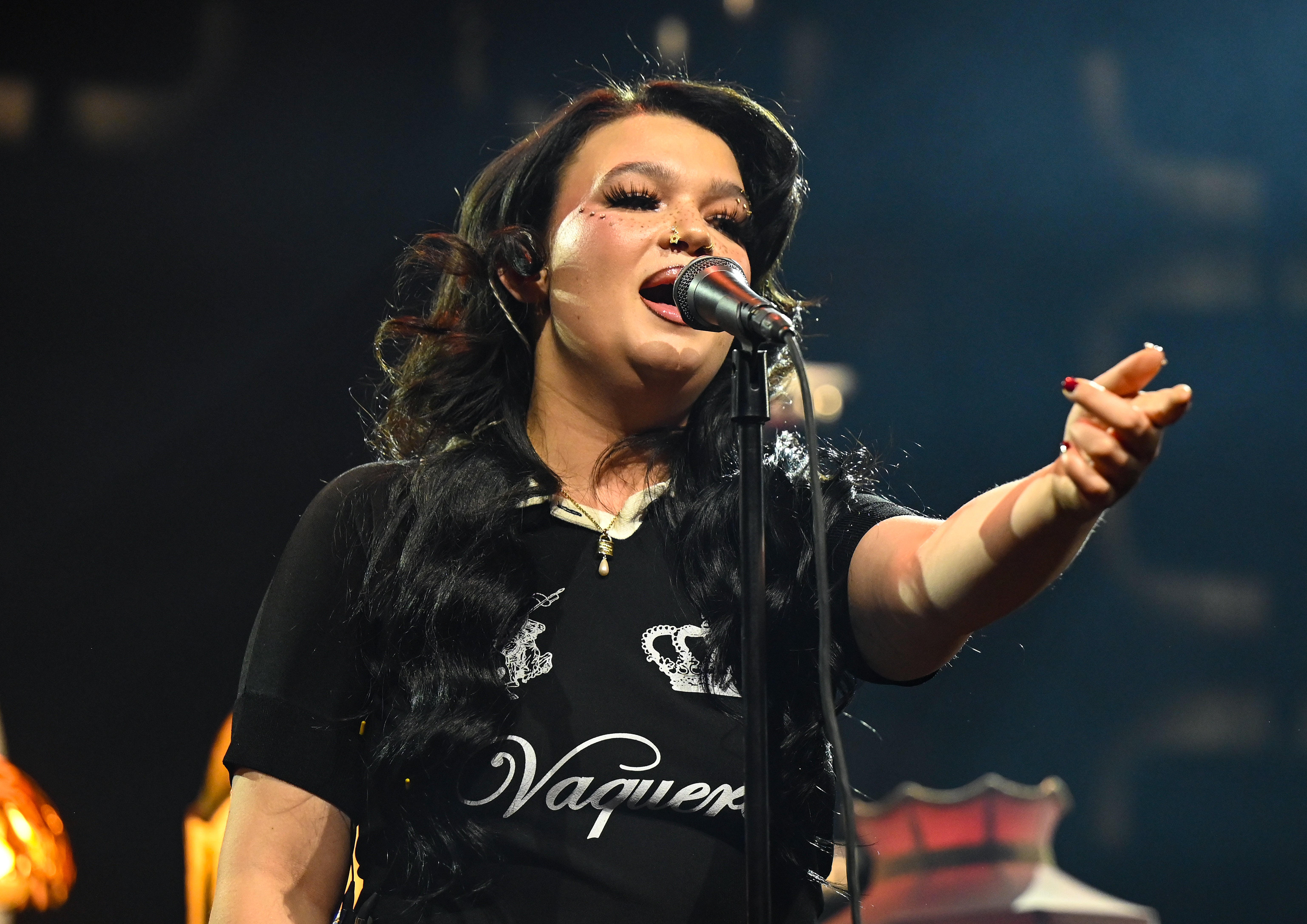 Lola Young actuando durante el evento de Mejor Nuevo Artista de Spotify Lola Young actuando durante el evento de Mejor Nuevo Artista de Spotify