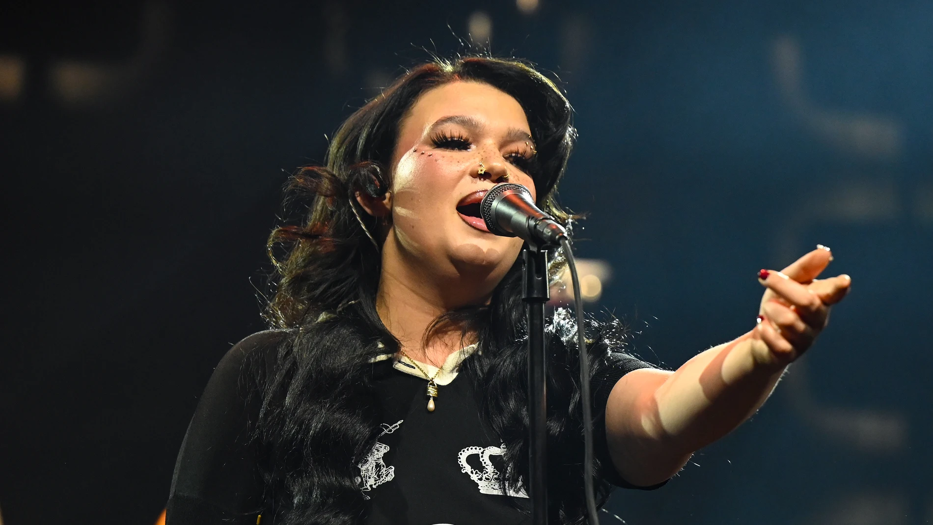 Lola Young actuando durante el evento de Mejor Nuevo Artista de Spotify Lola Young actuando durante el evento de Mejor Nuevo Artista de Spotify