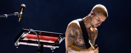 Justin Bieber actuando en los Grammy