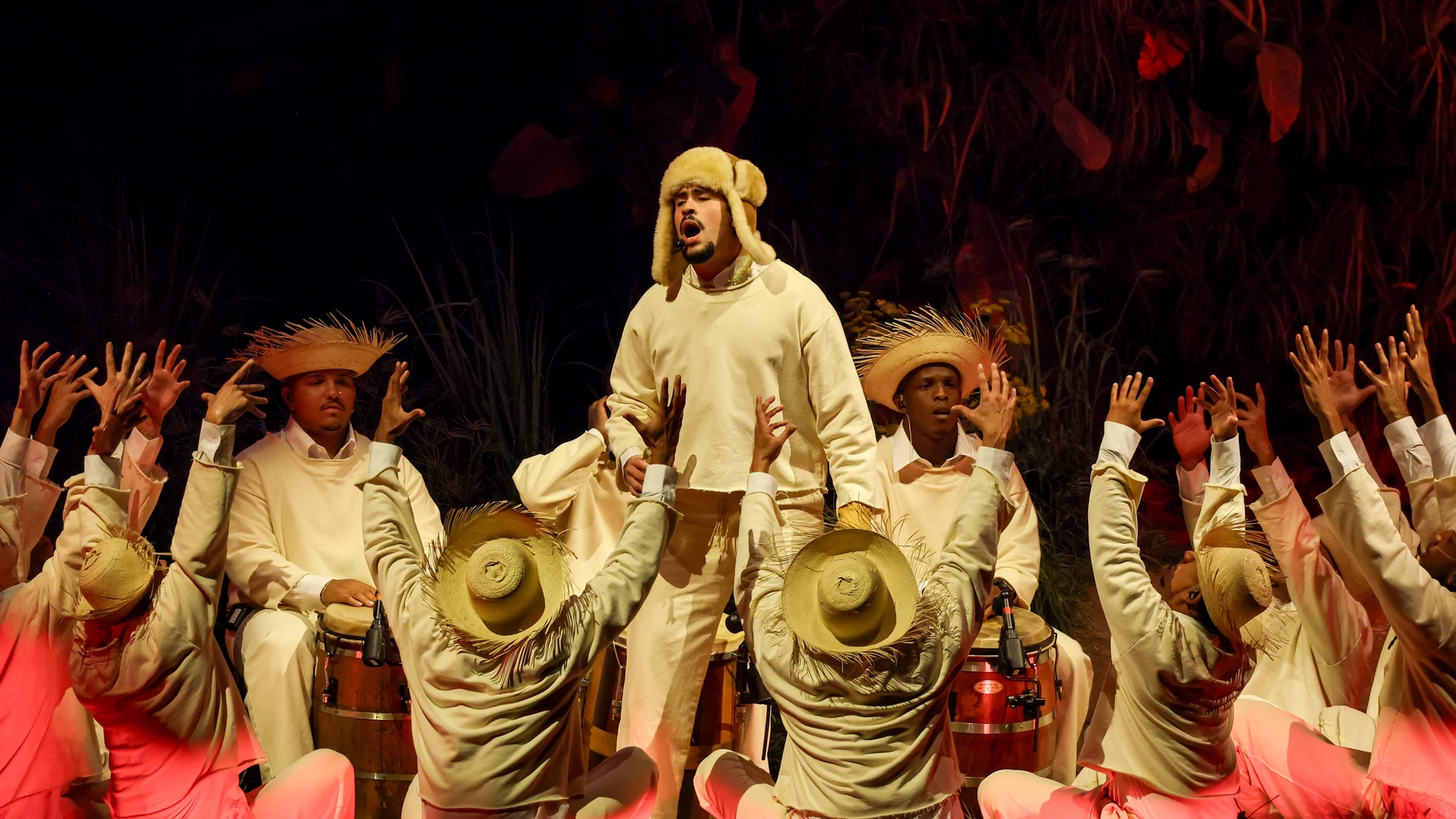 Bad Bunny durante su residencia 'No me quiero ir de aquí' Bad Bunny durante su residencia 'No me quiero ir de aquí'